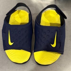 Nike Kids Navy Slide Sandals with Bright Yellow Footbed